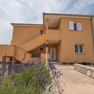 Sanjin Apartment Kornić